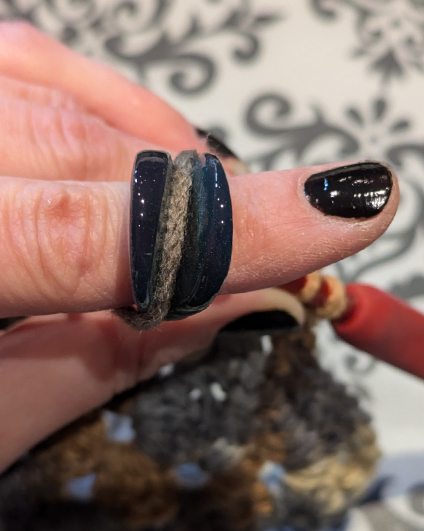 Angle Right FyberRing Black Sparkle