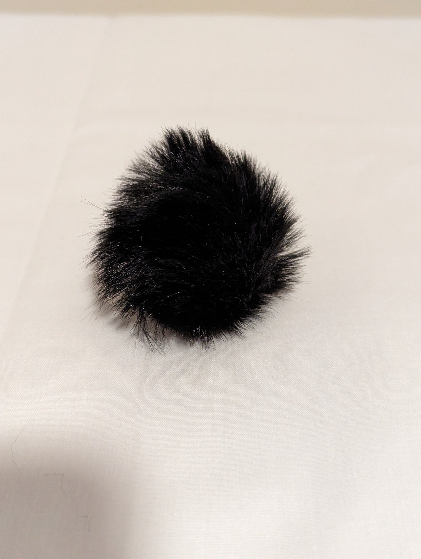 5 cm faux fur pompom