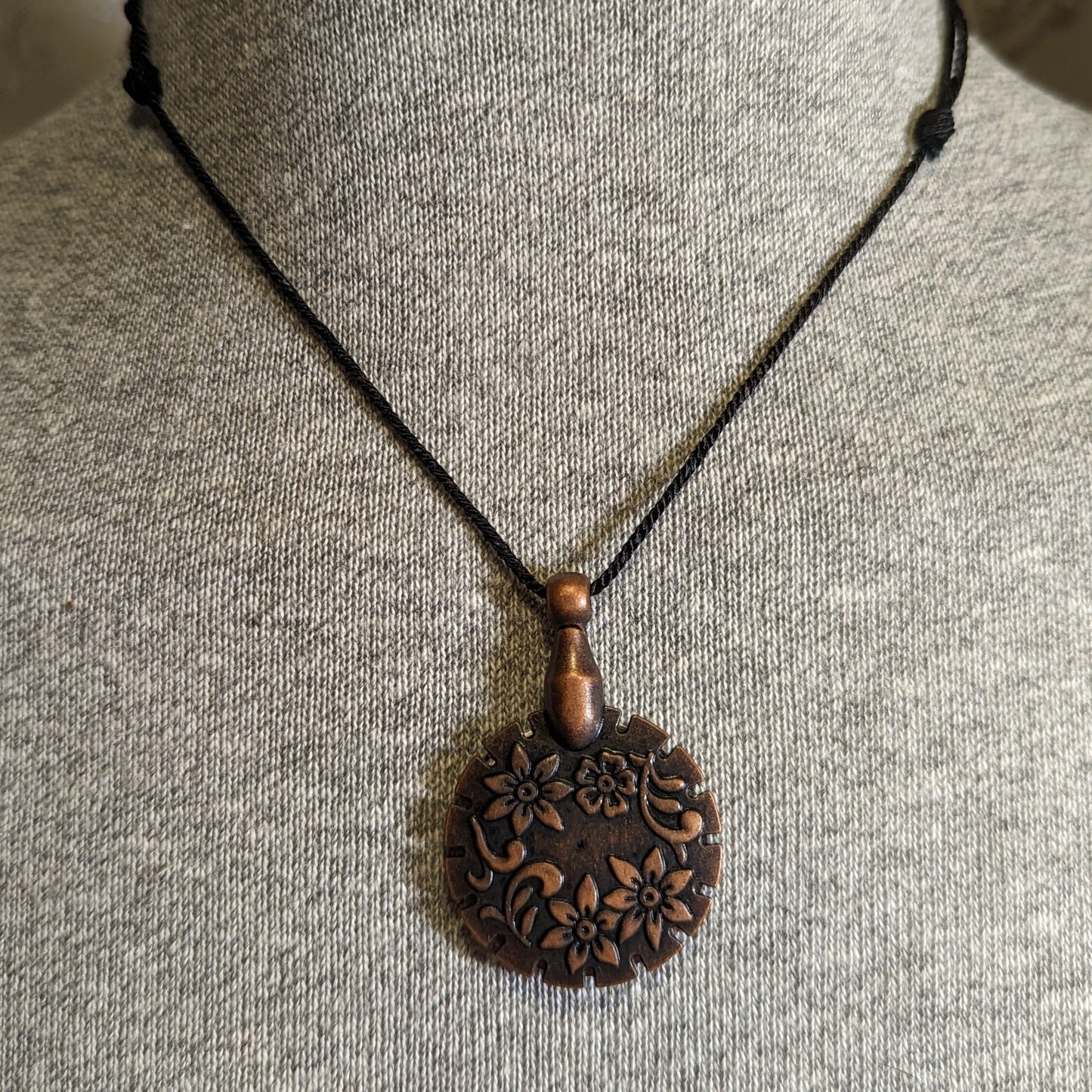 Thread Cutter Pendant Necklace
